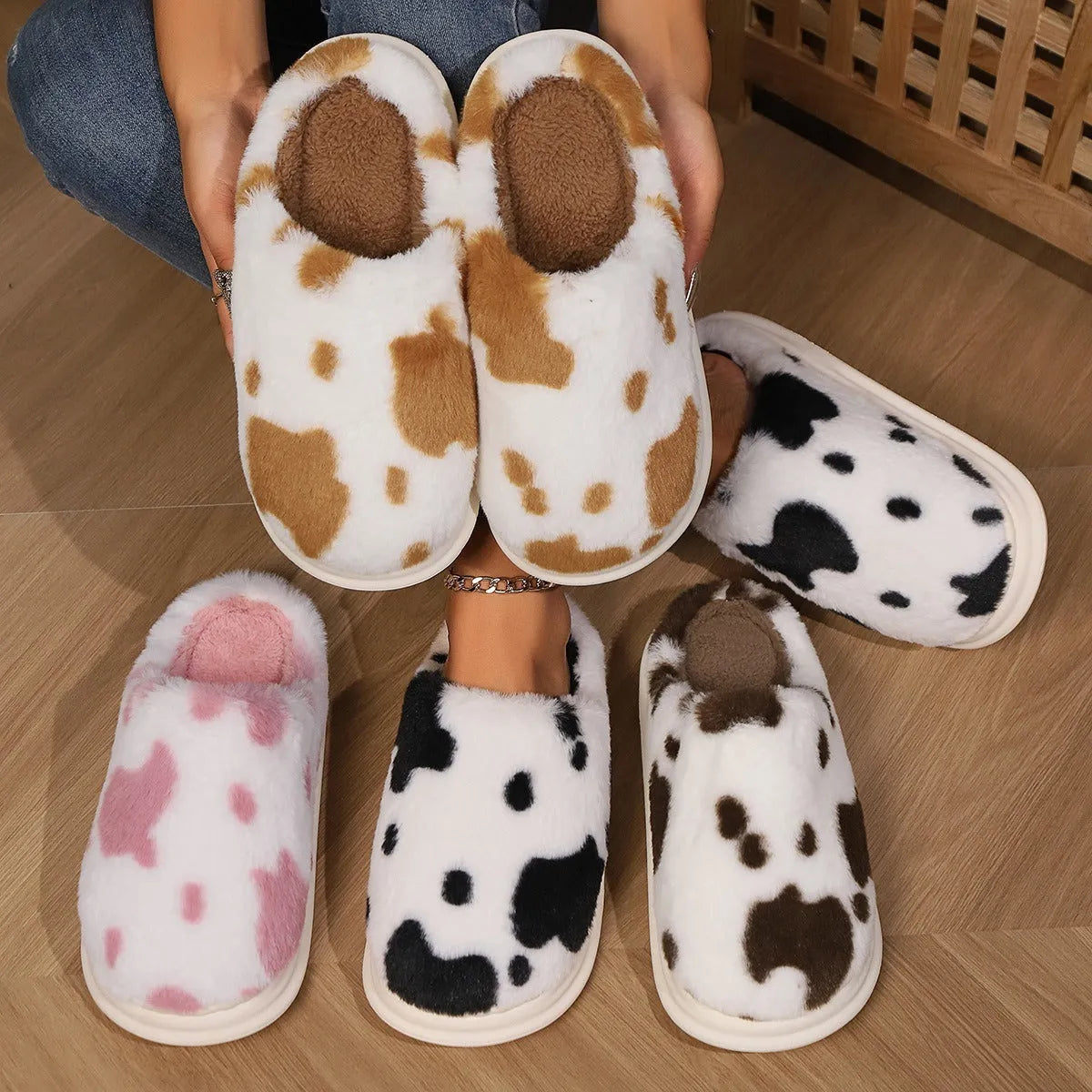 Damespantoffels met koeienprint | Warmte, cocooningcomfort & antislipzool