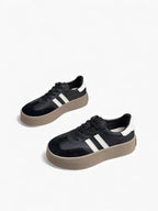 Vintage damessneakers: Ontdek de onweerstaanbare retrolook!